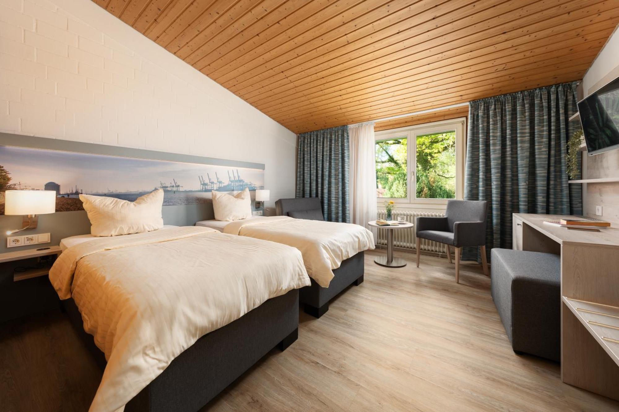 Zur Rennbahn Hotel Drage  Bagian luar foto