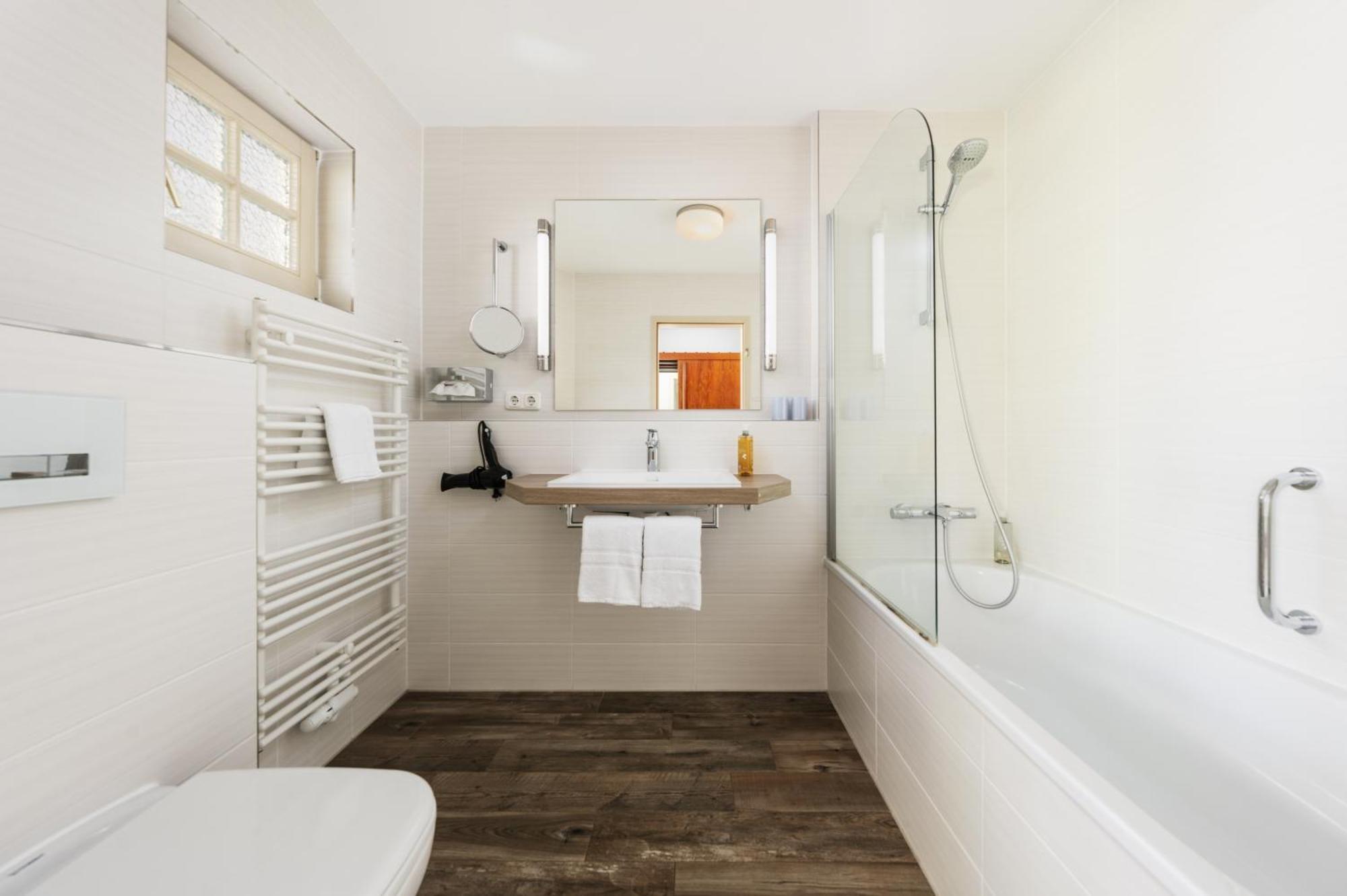 Zur Rennbahn Hotel Drage  Bagian luar foto